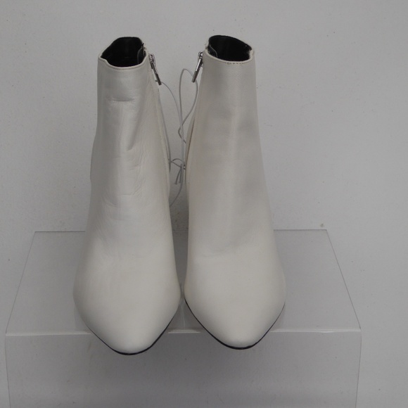 NEW Dolce Vita White Ankle Boots Size 6  #046 - Picture 3 of 8